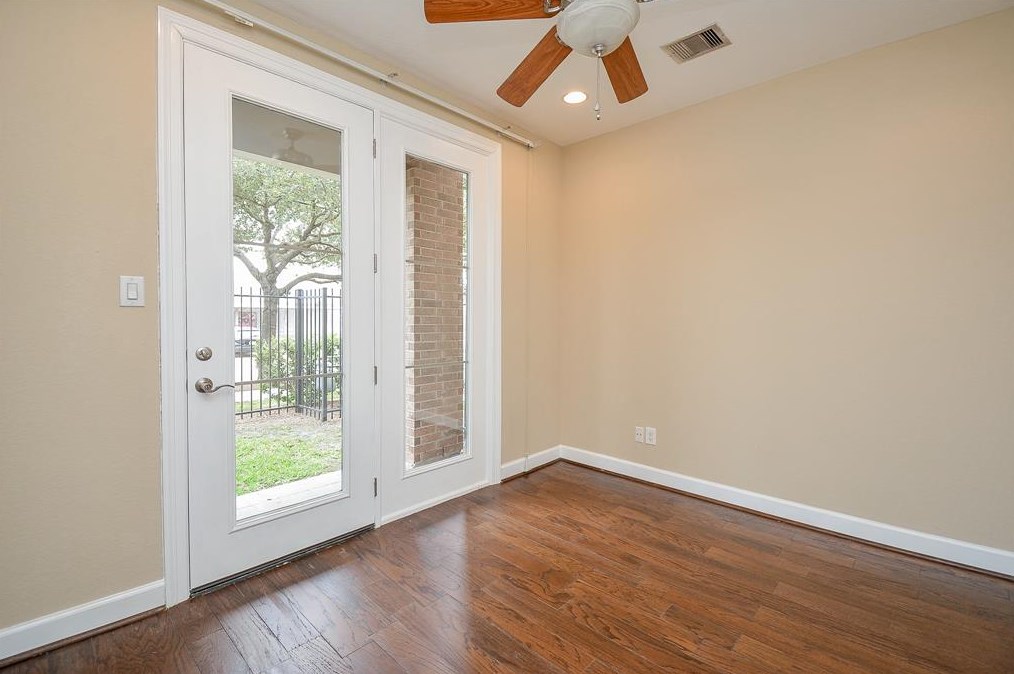2814 Polk St, Houston TX  77023-1102 exterior