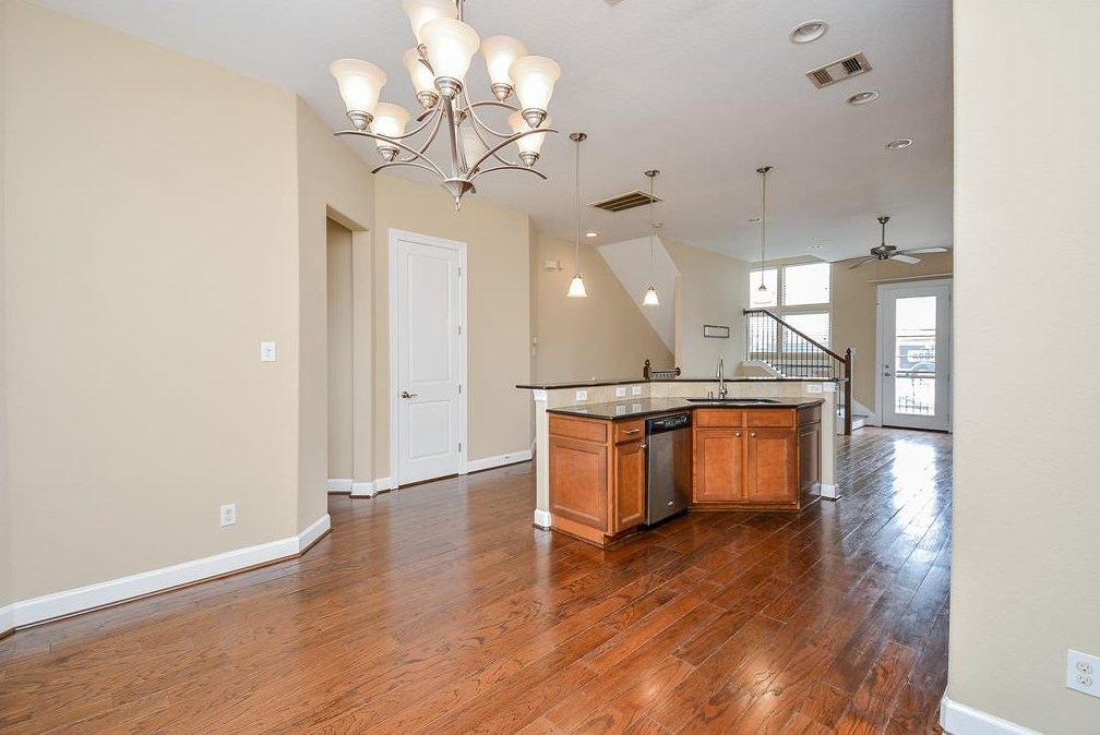 2814 Polk St, Houston TX  77023-1102 exterior