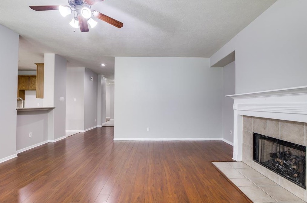 2106 Long Trl Path Ct, Spring TX 77373-7646 exterior