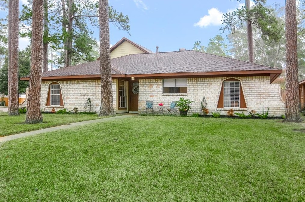 25414 Friar Lake Ln, Spring, TX 77373-6011