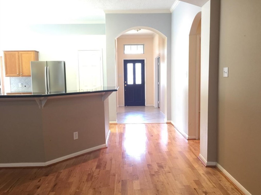 210 Cedar Lake Dr, League City TX  77573-0882 exterior