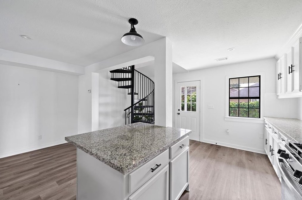 7616 Elm St, Houston TX  77012-1854 exterior