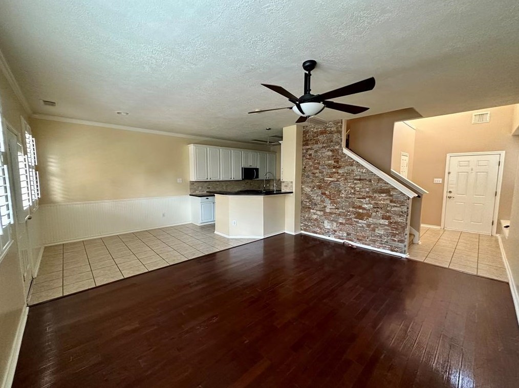 12430 Salama Fls, Houston, TX 77089