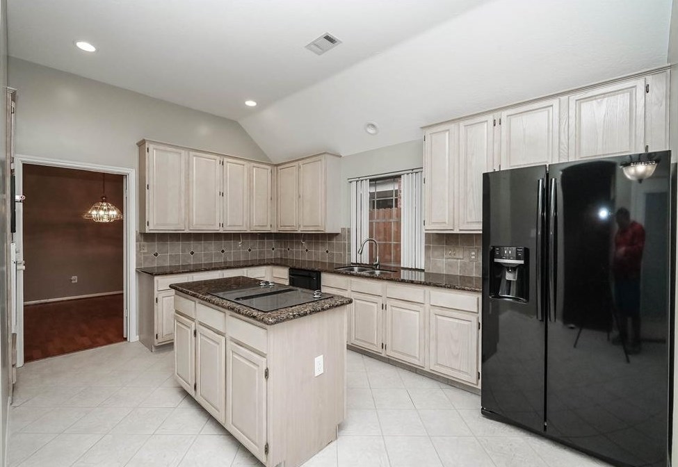 17219 Crown Mdw Ct, Houston TX  77095-4320 exterior