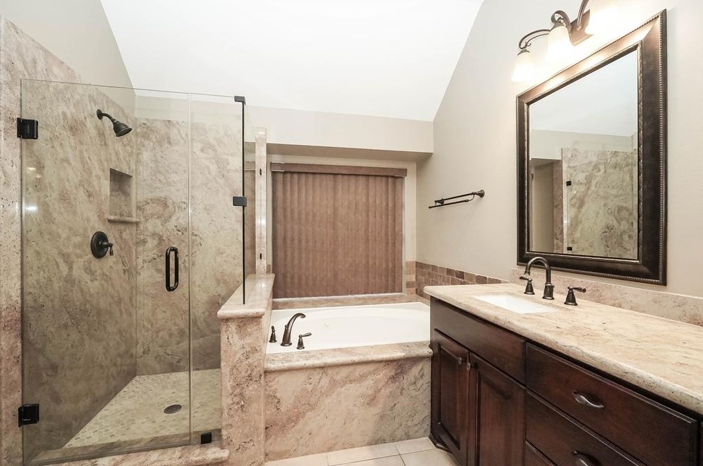 17219 Crown Mdw Ct, Houston TX  77095-4320 exterior