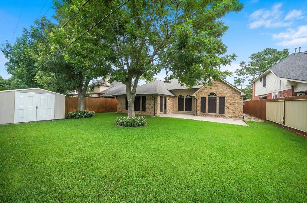 17219 Crown Mdw Ct, Houston TX  77095-4320 exterior