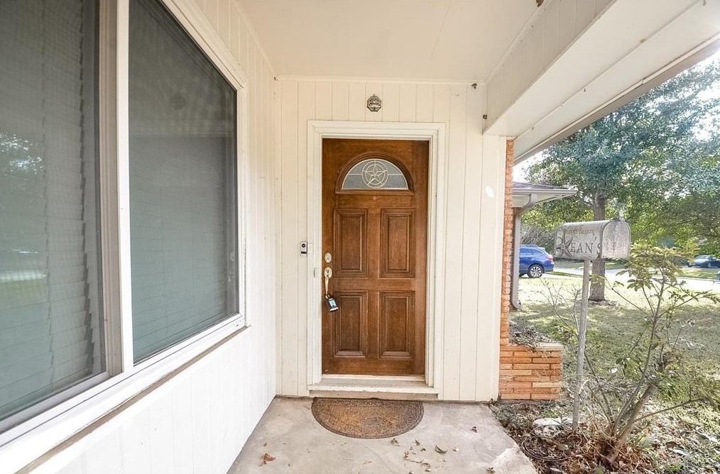 8810 Burkhart Rd, Houston, TX 77055