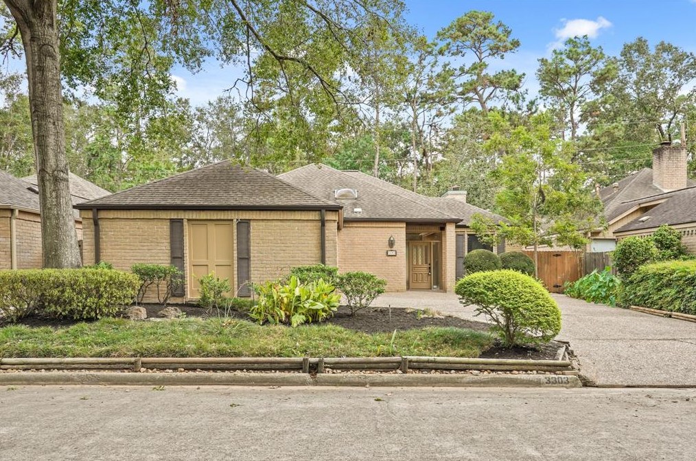 3303 Village Falls Ct, Humble, TX 77339