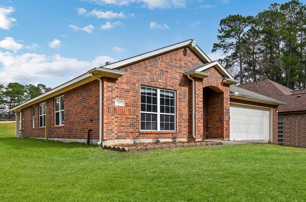1102 Adrift Ct, Crosby, TX 77532