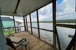 102 Redfish Dr, Freeport, TX 77541 - Photo 30