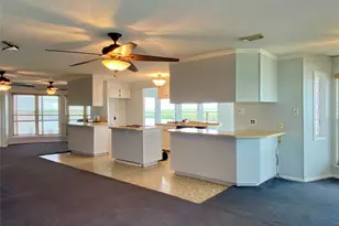 102 Redfish Dr, Freeport, TX 77541 - Photo 6