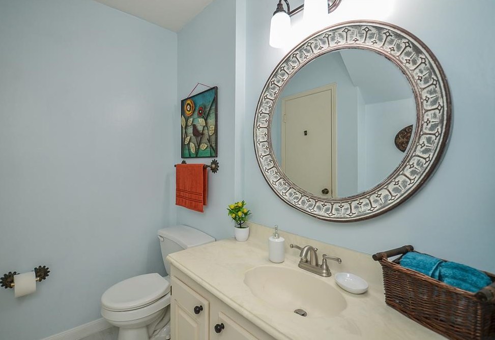 10137 Kemp Frst, Houston TX  77080-2509 exterior