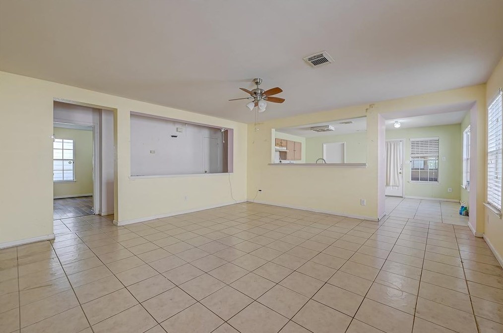 13314 Sanderford Ln, Houston, TX 77083-7724