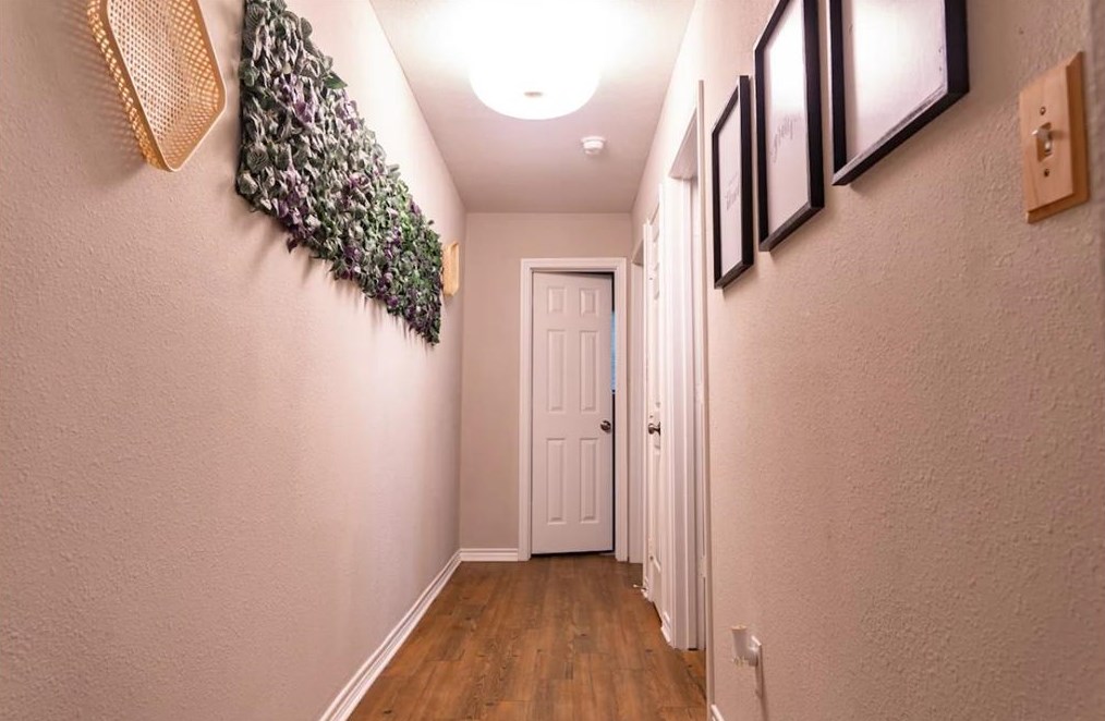 2415 Mcgowen St, Houston TX  77004-1417 exterior