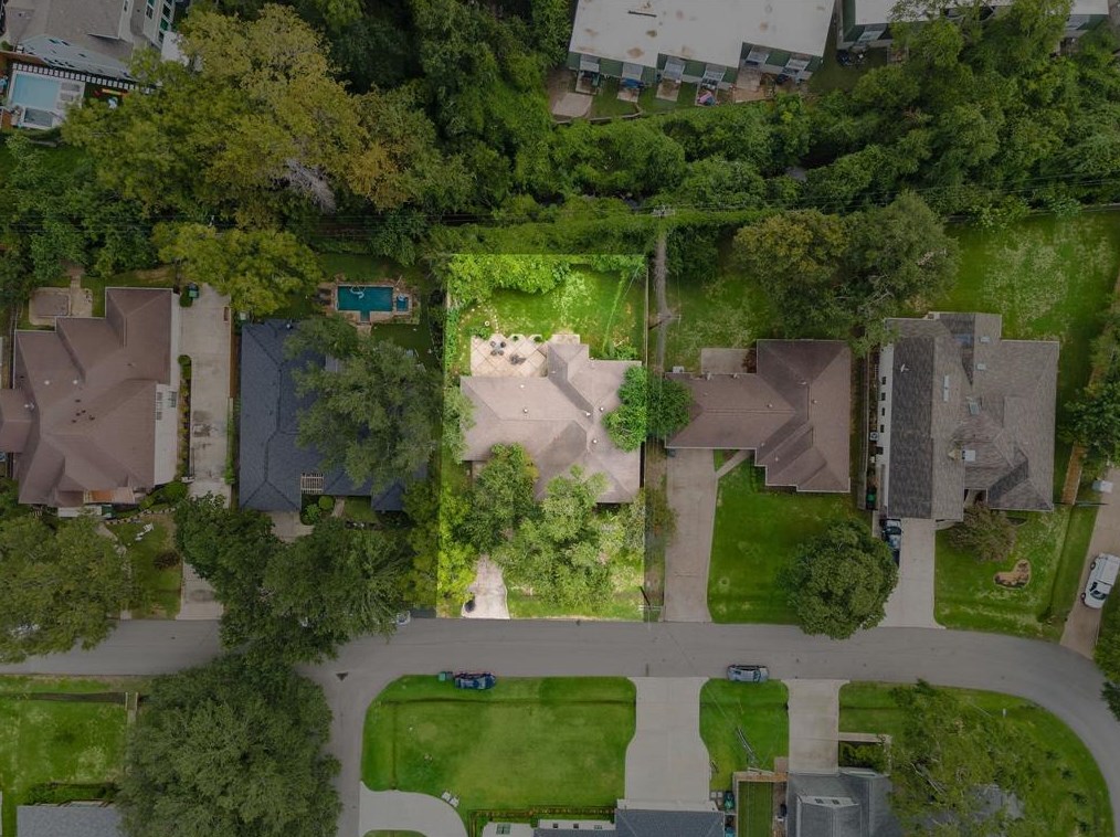 1514 Longacre Dr, Houston, TX 77055-3129