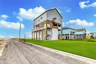 1395 Keith Ave, Gilchrist, TX 77617 - Photo 8