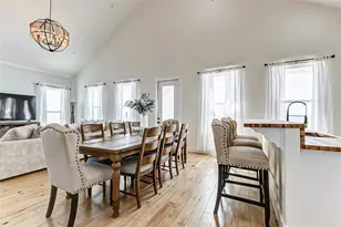 1395 Keith Ave, Gilchrist, TX 77617 - Photo 18