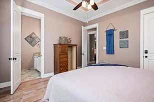 974 S Stingaree Dr, Crystal Beach, TX 77650 - Photo 16