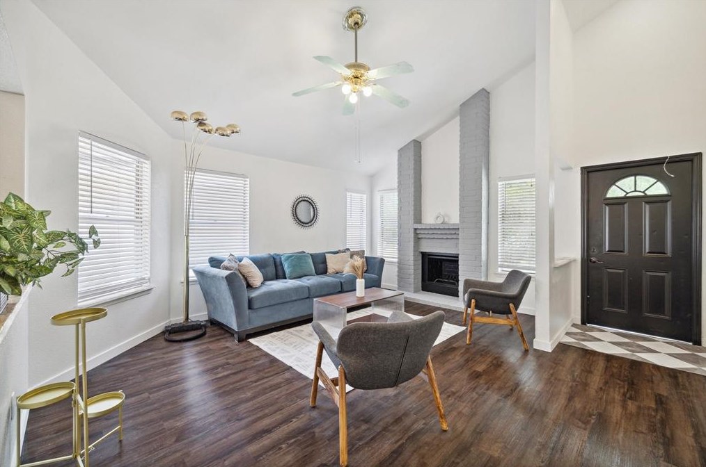 3734 Varla Ln, Houston, TX 77014-2720