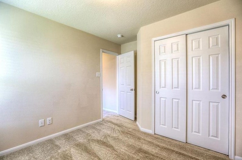 9929 Cassowary Dr, Conroe, TX 77385