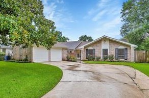 2107 Briargreen Dr, Houston, TX 77077-5334
