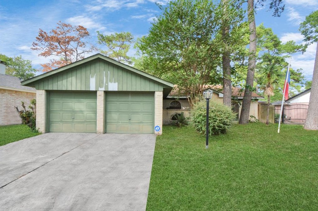 9626 Eday Dr, Spring, TX 77379