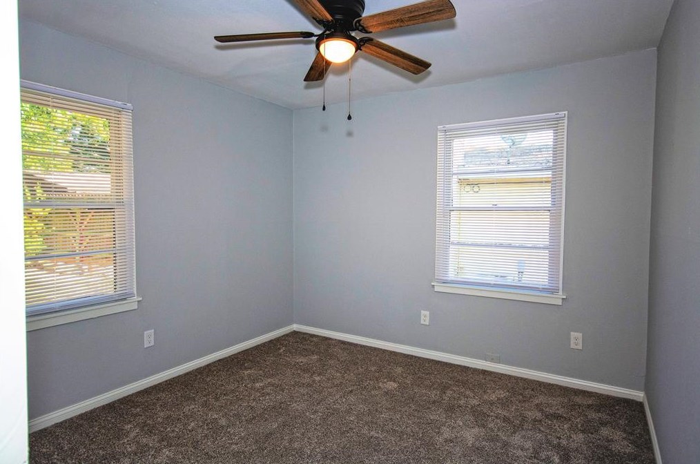 515 Mobile Dr, Pasadena TX 77506-1718 exterior