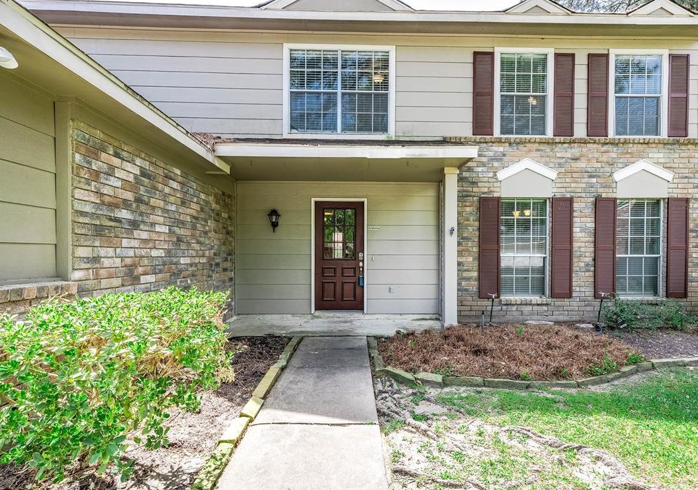 17103 Walford Dr, Spring, TX 77379-9400