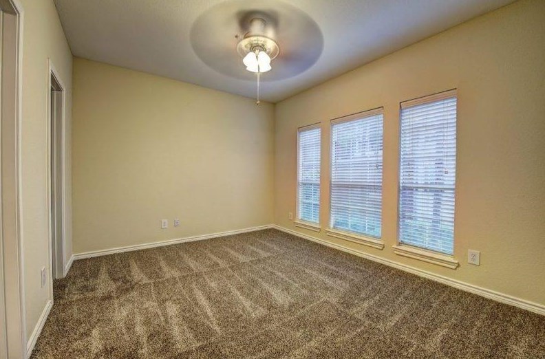 2350 Westcreek Ln #2207, Houston, TX 77027