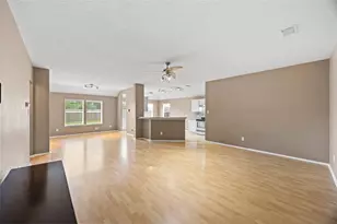 9510 Barr Spring Dr, Humble, TX 77396 - Photo 8