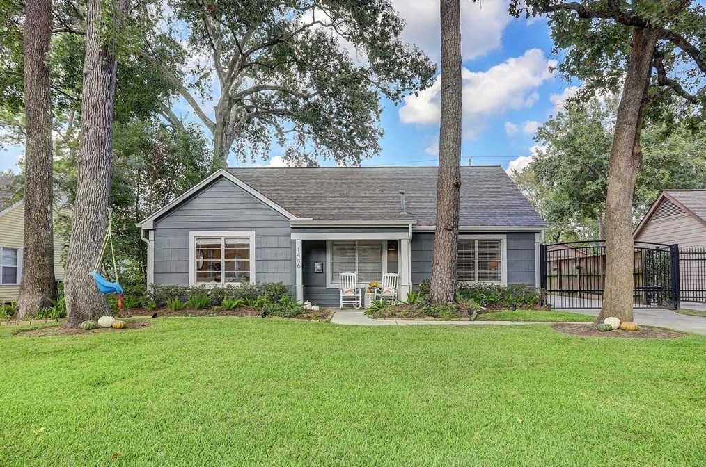1446 Althea Dr, Houston, TX 77018