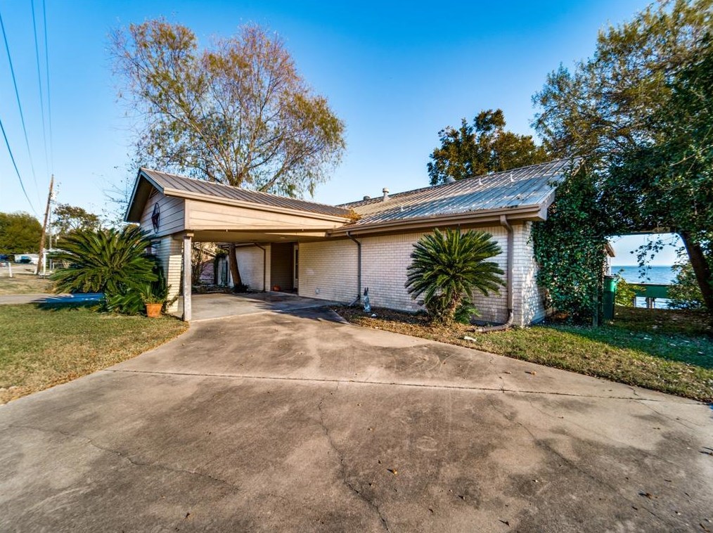 131 Lakeview Dr, Pointblank, TX 77364-7046