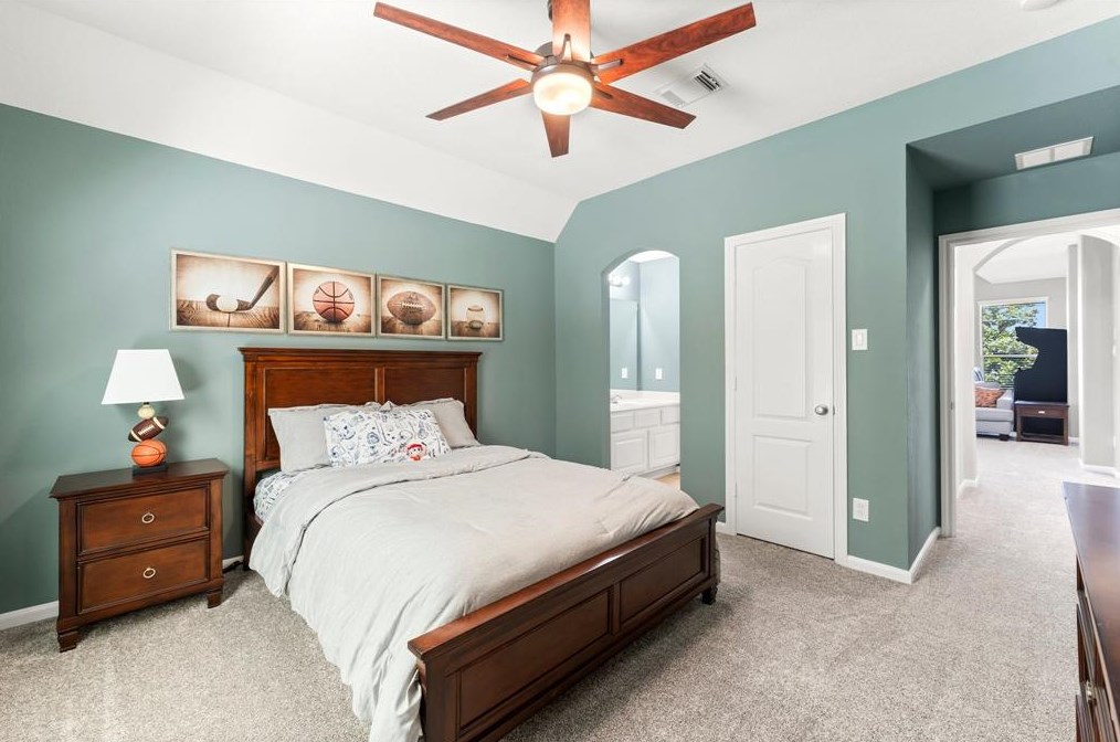 15811 Maple Shr Dr, Houston TX  77044-4485 exterior