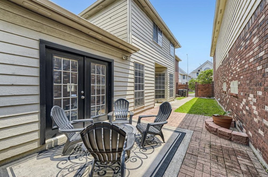 5827 Cinnamon Crk Cir, Houston TX  77084-2149 exterior