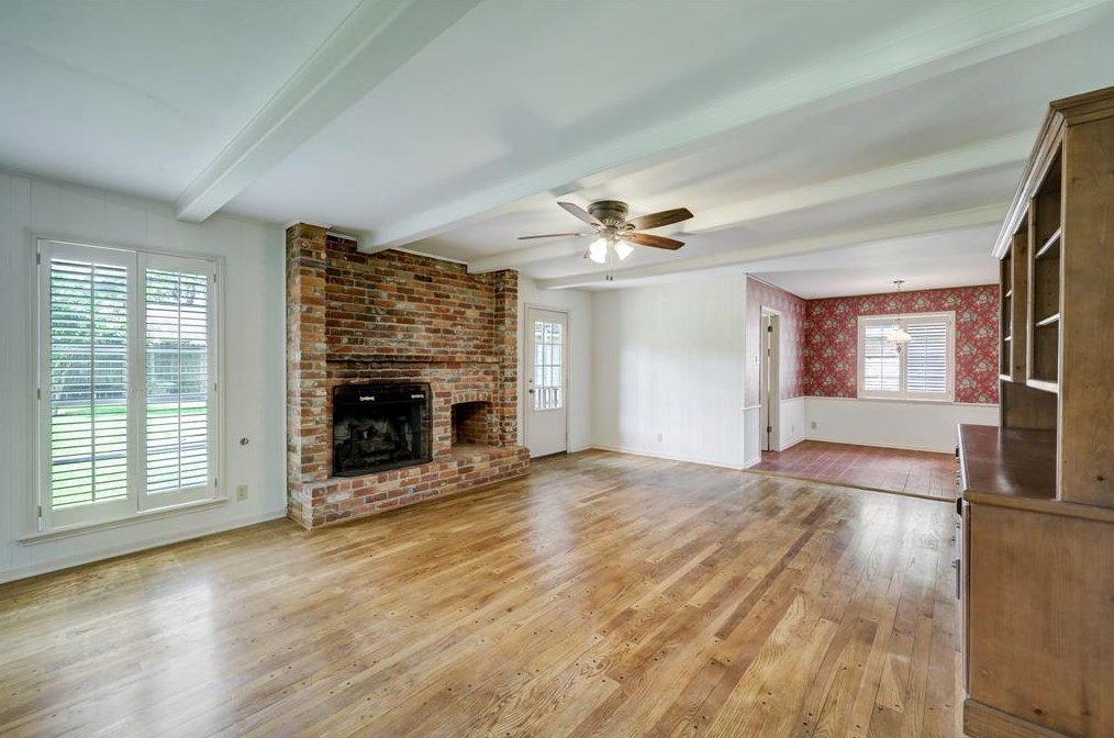 12719 Pebblebrook Dr, Houston TX  77024-4024 exterior