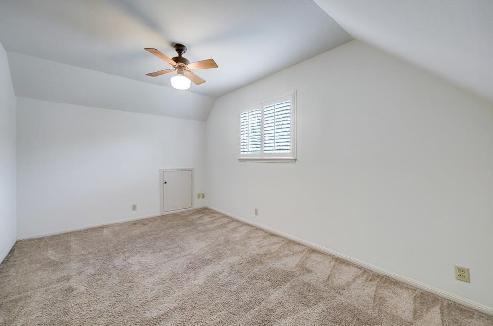 12719 Pebblebrook Dr, Houston TX  77024-4024 exterior