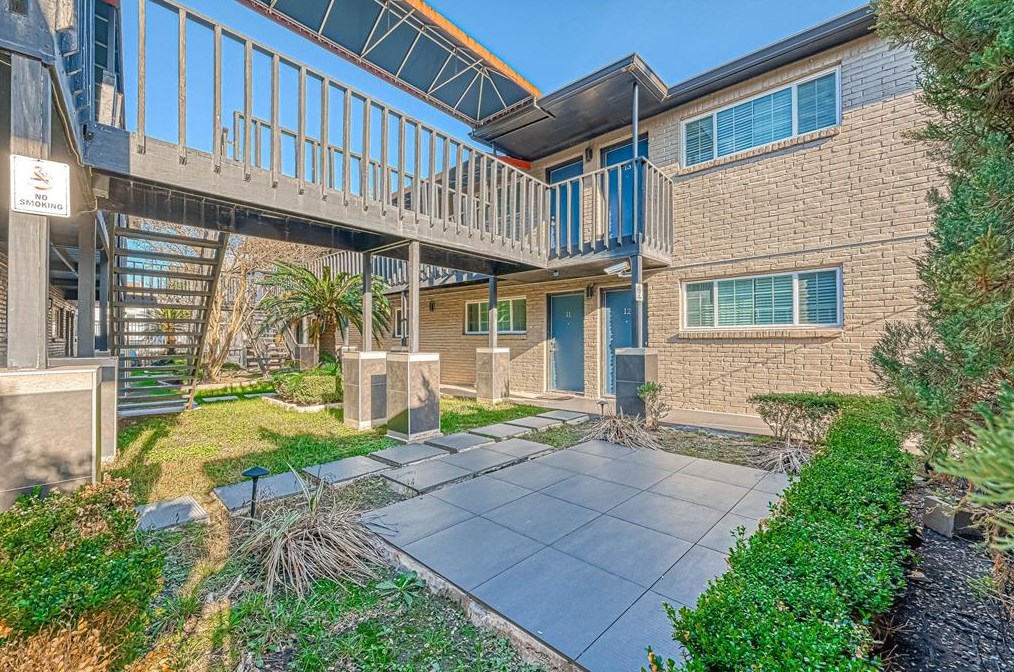 2508 Southmore Blvd #13, Houston, TX 77004