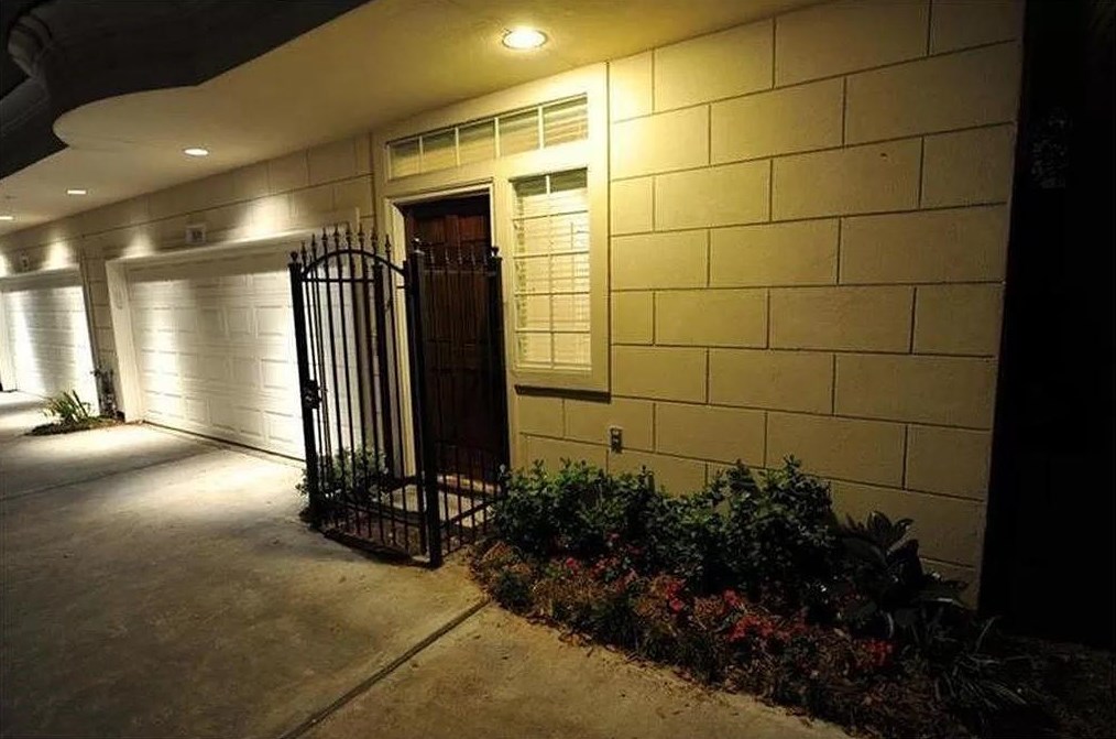 5208 Blossom St Unit 2, Houston, TX 77007