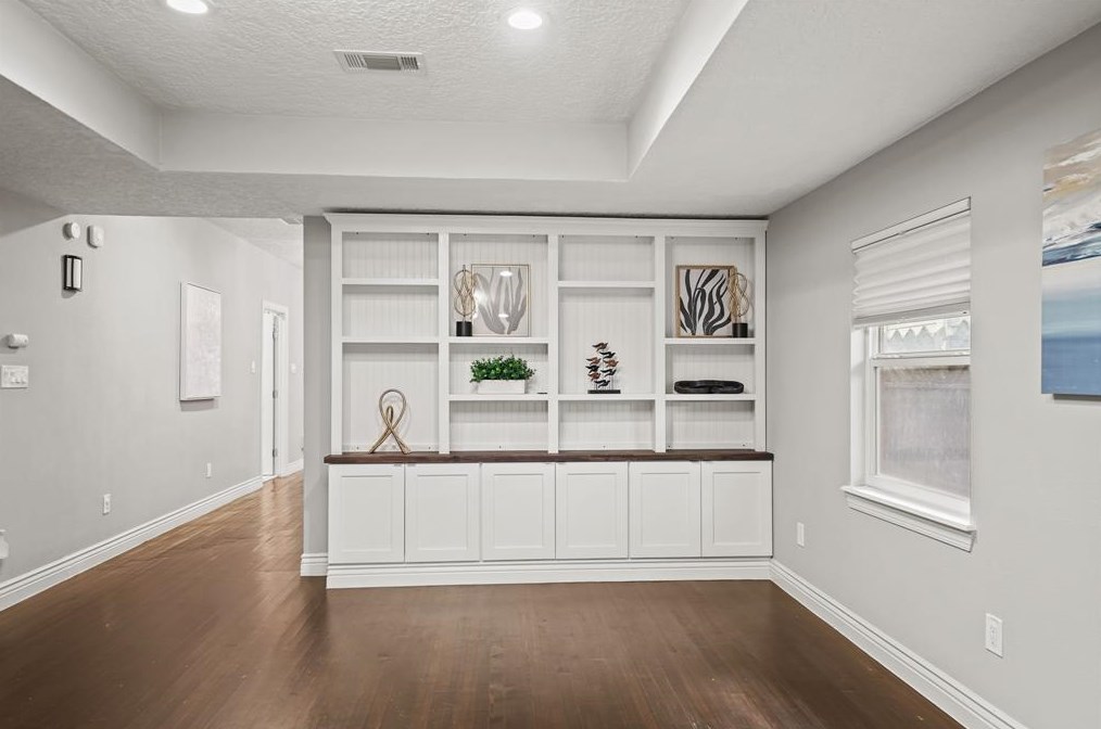 1226 Welch, Houston TX  77006-1308 exterior