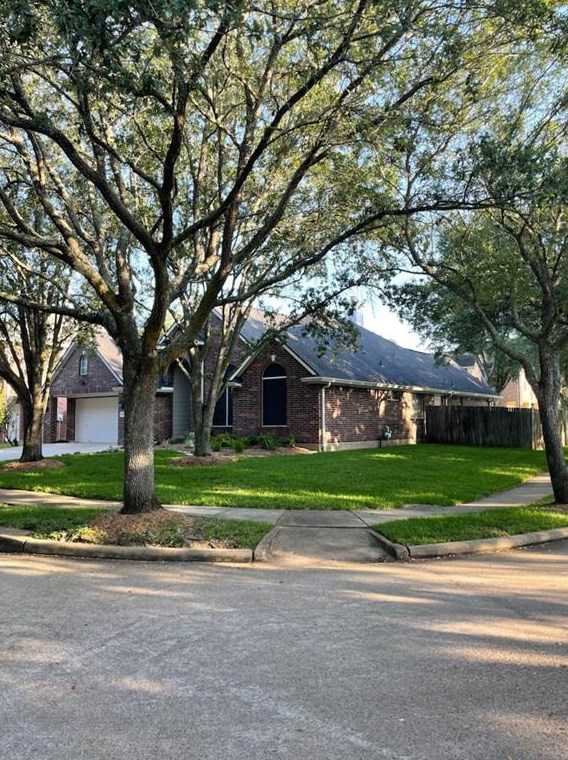 4127 Vaughn Creek Ct, Sugar Land, TX 77479-5258