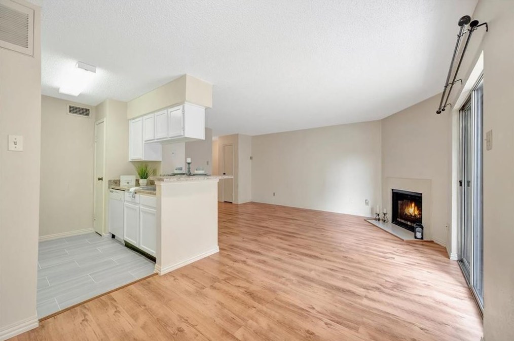 2120 El Paseo St #3305, Houston, TX 77054
