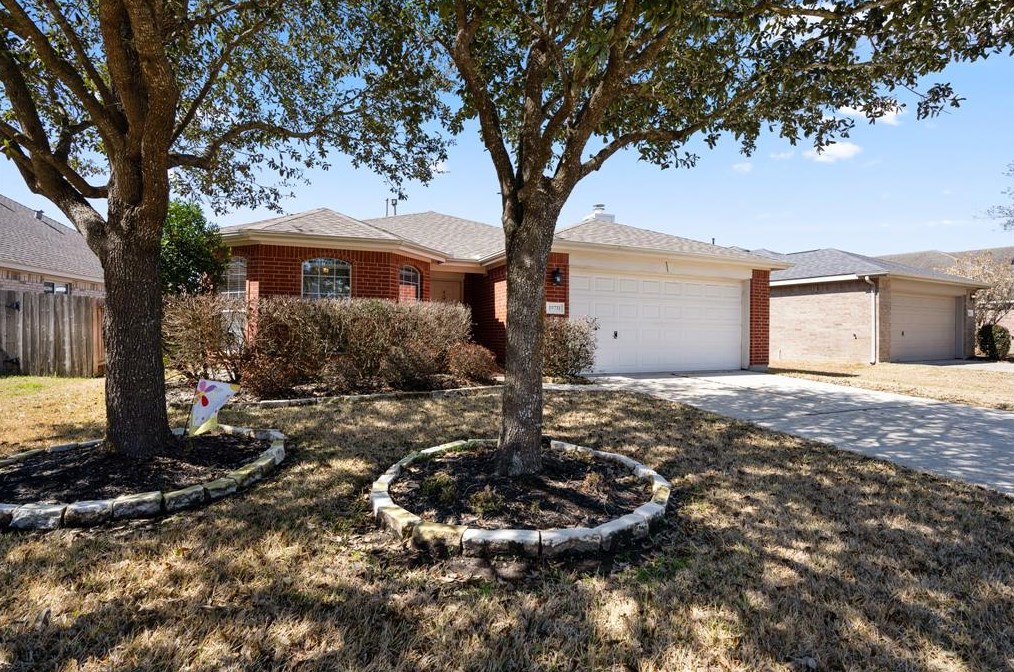 19731 Sternwood Manor Dr, Spring, TX 77379-5063