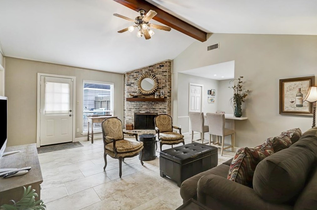 5931 Portal Dr, Houston TX  77096-5725 exterior