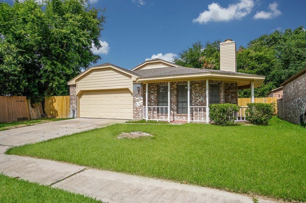 10730 Craddock Dr, Houston, TX 77099