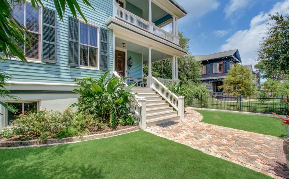 1620 Sealy St, Galveston, TX 77550