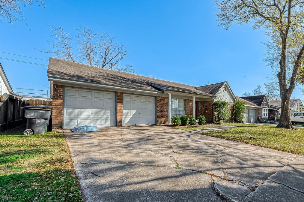 3306 Springrock Ln, Houston, TX 77080