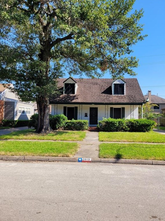 2819 Ruth St, Houston, TX 77004-5344