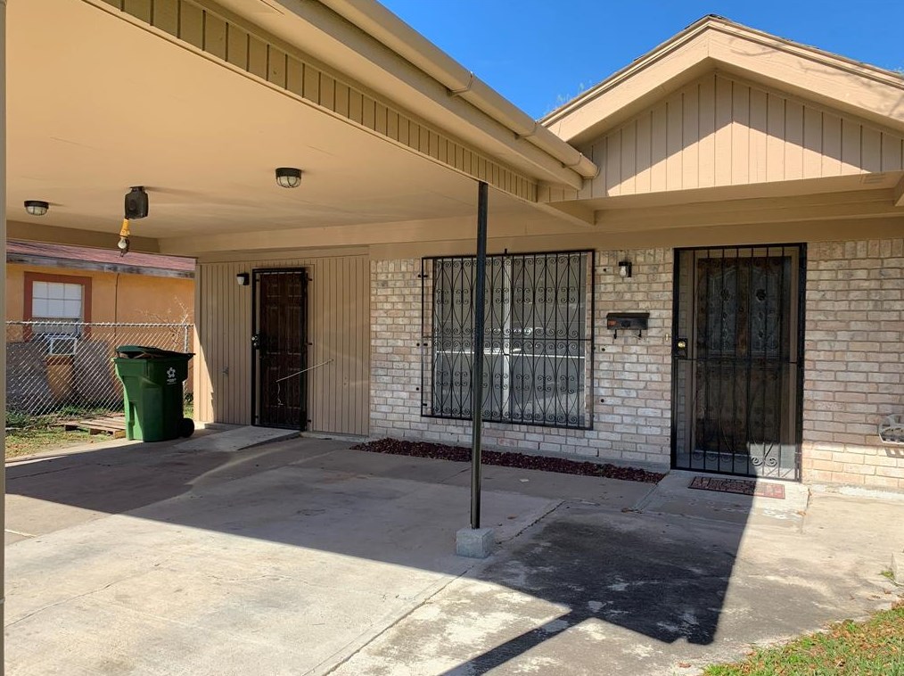 515 Colonial Dr, Brownsville, TX 78520