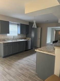 5028 Mayflower St, Houston TX  77033-3525 exterior