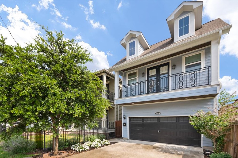 1024 22nd St, Houston, TX 77008-1804